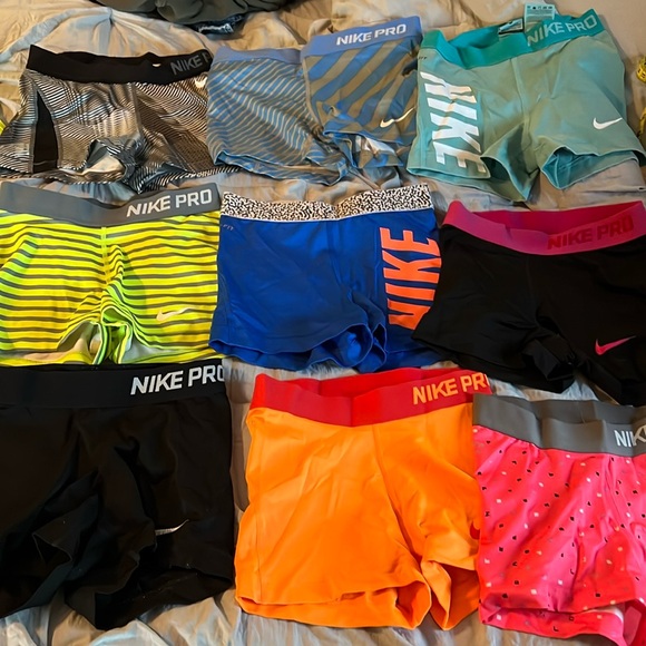 Nike Pro XS Spankies / athletic shorts in GREAT pre-loved condition. Lot of 9 - Picture 1 of 10